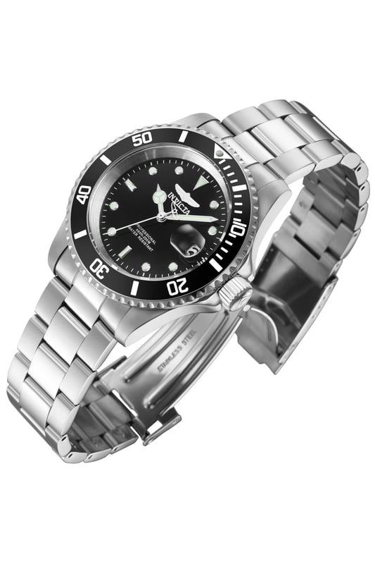 El Invicta 26970 tiene una caja de acero inoxidable de 40 milímetros con un dial negro. Este modelo está impulsado por un preciso movimiento de cuarzo. Resistente a la presión del agua hasta 20 bares. Este modelo es parte de la colección Invicta Pro Diver. Incluye garantía de 2 años de Invicta.