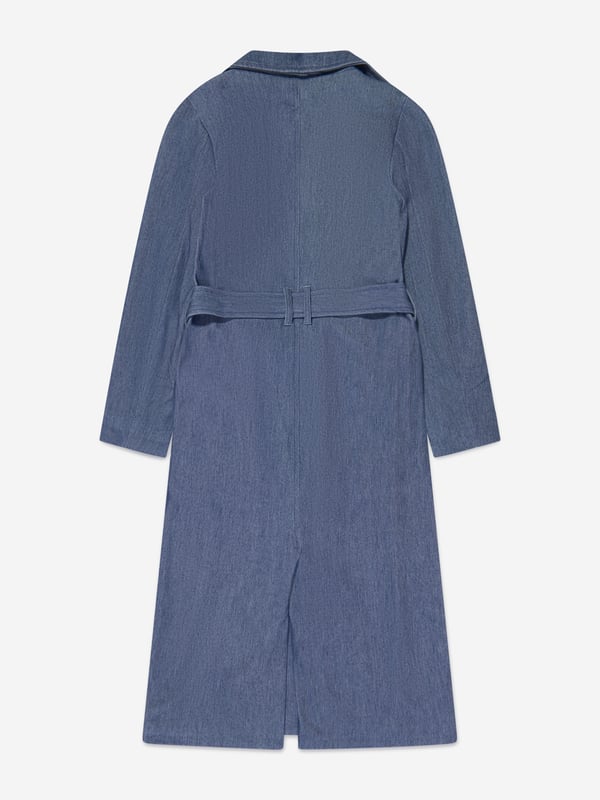 Presenting the Girls Denim Look Belted Trench Coat in Blue, an absolute simple and chic necessity for your little girl's closet. It offers a perfect fusion of panache and Cosiness, suitable for her day-to-day escapades. Fashion-forward Design: Featuring a denim-look, this trench coat is a tasteful blend of modern fashion trends and classic style, making your little one a trendsetter.  Ultimate Comfort: Crafted from premium-grade fabric, this coat ensures utmost comfort for your child during her daily adventures. Statement Piece: This chic Girls Denim Look Belted Trench Coat from AY by Ayla Palmer is a unique addition to your girl's wardrobe. Place your order now to let your little one make her unique style statement!
