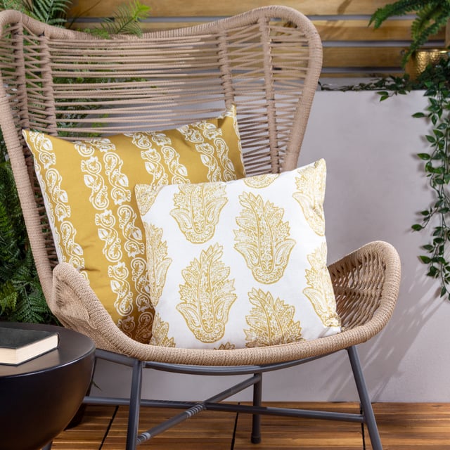A splendidly designed outdoor cushion which is adorned with delicately printed flowers and fronds in a sublime paisley print, on a bold coloured background. The reverse boasts the same design but in inverted colours, so you have a choice of two styles to employ. All printed on durable UV and water resistant Polyester fabric, to create a stylish addition to your outdoor space for those long, hot sunny days in the garden.