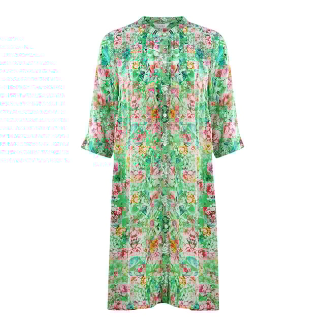 Inoa Versailles Gardenia 1202120 Green Shirt Dress. Show off your style wearing the Inoa Green Dress. Its flattering Print make it a timeless piece for your wardrobe. Crafted from luxurious fabric, you'll make a statement with every wear. Make a statement in style!. 100% Silk, Shape Print Design. Short Sleeve, Collar Neck, Shirt Dress, Loose Fit. This Item is suitable for sizes UK 8- UK 14. Product Style: Versailles Gardenia 1202120