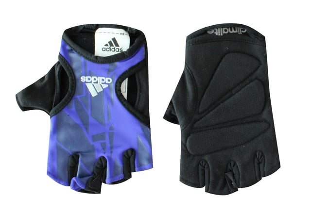 Estos guantes de fitness Adidas son un estilo de resbalón diseñado con un cierre de táctil para un ajuste personal. Son una construcción liviana y sin dedo diseñada con un logotipo de firma y están completos con la marca Adidas.