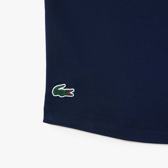 Lacoste Sport Contrast Mouwloos T-shirt voor dames. Ga voor groots contrast en groots comfort in dit rekbare, ademende en vochtafvoerende T-shirt. Ontworpen om je op jouw manier te laten presteren.- Stretch katoen.- Slank, getailleerd model.- Sneldrogend.- Getest door atleten.- Siliconen krokodil op voorkant.- 100% Katoen. Machinewasbaar. Ref: TF1010R1I.