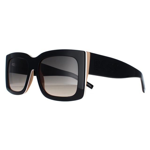 Die Hugo Boss BOSS 1454/N/S SDK PR mix black grey gradient Sonnenbrille ist eine dicke, rechteckige Brille aus leichtem Acetat. Das Hugo Boss-Logo ist auf den Bügeln eingraviert, um die Authentizität zu unterstreichen.