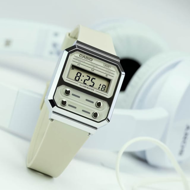 This Casio Casio Collection Vintage Digital Watch for Unisex is the perfect timepiece to wear or to gift. It's Silver  Rectangular case combined with the comfortable Beige Plastic watch band will ensure you enjoy this stunning timepiece without any compromise. Operated by a high quality Quartz movement and water resistant to 3 bars, your watch will keep ticking. This trendy Digital watch is a perfect gift for New Year, birthday,valentine's day and so on -The watch has a calendar function: Day-Date, Stop Watch, Alarm and Light High quality 21 cm length and 20 mm width Beige Plastic strap with a Buckle Case measurement: 32X 40 mm,case thickness: 9 mm, case colour: Silver and dial colour: Beige