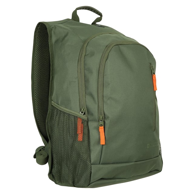 Fyllnadsmaterial: 100% skum. Yttre material: 100% Polyester. Tyg: Soft Touch. Höjd: 45 cm. Bredd: 31 cm. Djup: 14,5 cm. Design: Logotyp. Justerbar axelrem, rygg i luftnät, dragkedja i tyg, handtag, vadderad rygg. Fack: 2 huvudfack, med dragkedja. Fickor: 1 framficka, dragkedja, 2 nätfickor. Kapacitet: 20 liter. Fodermaterial: 100% Polyester. Slitstark och tålig.