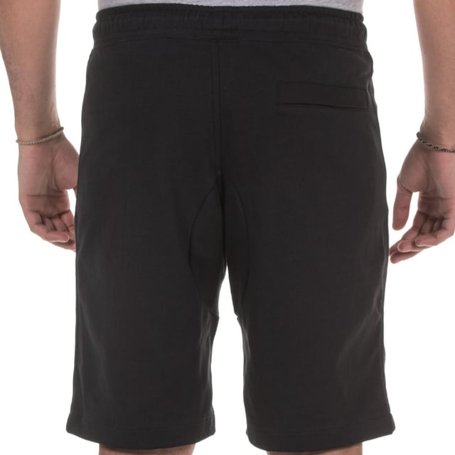 Nike Mens Fleece Sweat Shorts.
Jersey Fabric with Double Weave for Warmth and Soft Feeling.
Cotton-poly Fleece Boasts a Soft Hand.
Elastic Waist with Exterior Drawstring.
Secure Zip Hand Pockets.
Button Secured Pocket at Right Rear.
Inseam Gusset Allows a Wider Range of Movement.
Body 56% Cotton, 44% Polyester, Pocket Bags 100% Polyester.