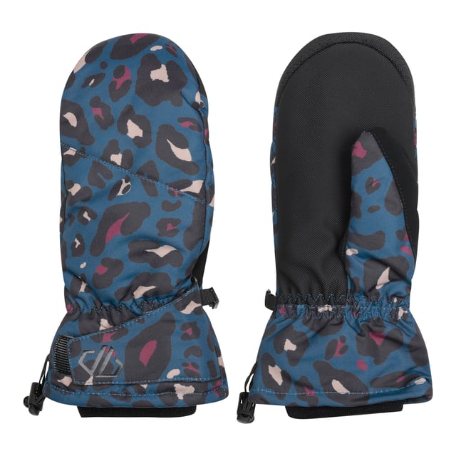 50% Recyceltes Polyester, 50% Polyester. Gewebetechnik: Ared 5000-Material, Atmungsaktiv, Sehr warm, Feuchtigkeitskontrolle, PFOA-frei, PFOS Frei, wasserabweisend, Wasserfest. Marke: Dare 2B. Gummiseil Einsteller, Knebel, Klettverschluss. Verstellbares Handgelenk, Befestigungsclip, Elastisches Handgelenk, Isoliert, Niedrige Füllung, Ohne PFC (per- und polyfluorierte Chemikalien), Daumen aus synthetischem Nubukleder, Strukturierte Handfläche, Strukturierte Daumen. Design: Tierprint, Logo. Bündchen: anpassbar, gerippt. Futterstoff: Thinsulate.