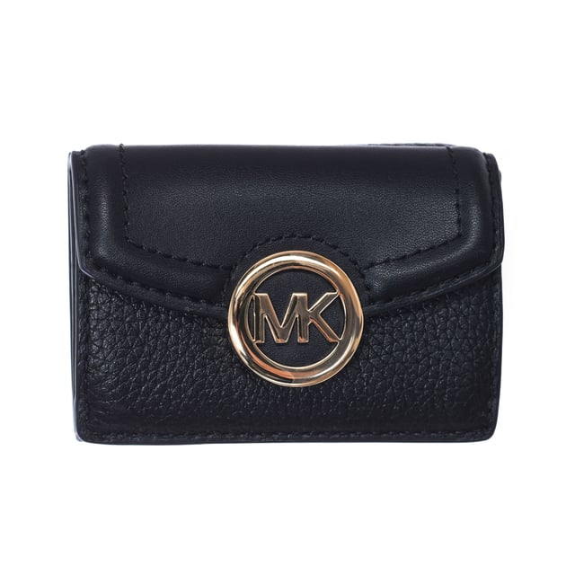 Michael Kors portemonnee van glad en generfd leer.
 Het extra kleine drievoudige silhouet bevat een voor- en achterkaartsleuf, ruimte om je geld op te bergen en een ritsvak aan de buitenkant voor gemakkelijke toegang.
 Stop hem in je tas of draag hem alleen als je alleen het hoognodige nodig hebt.
 Naden in toon zichtbaar.
 Goudkleurige hardware.
 Afmetingen: 9,5 cm (B) x 7 cm (H) x 4 cm (D)
 Samenstelling: 100% leer
 Onderhoud:
Reinigen met een natte doek.