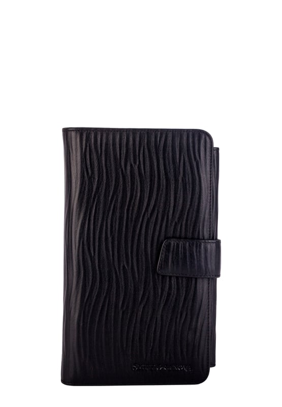 This hardworking travel wallet / document holder is super practical and stylish. With 18 card holder slots, three large slip pockets and a large zipped pocket, you can organise all your important travel documents and currency. The rigid grain leather gives it an antique look and the intricate stitch detail finishes off the look. Features: , Rigid grain leather, Smith & Canova blind debossed logo, Three large slip pockets, 18 card holder slots, ID window slot, Transparent picture slot, Large zipped pocket, Detachable leather wrist strap