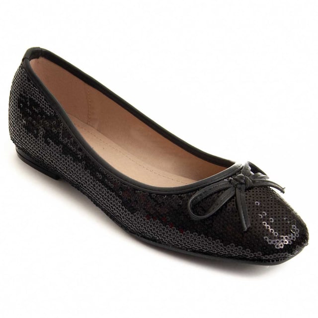Ballerina voor dames. Comfortabele pasvorm. Gevoerde binnenzool. Antislip zool. Versterkte stiksels. Door andere merken voor ons merk gemaakt.