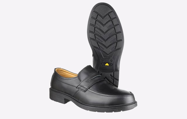 A leather slip on safety shoe with antistatic function, lightweight SRC slip resistant sole.
- Smart black leather safety shoe ideal for industrial office use- Slip-on mono-black shoe crafted with a smooth leather upper- Constructed with single density PU sole offering excellent slip resistance- Mocc front with mid leather overlay detail- Steel toe cap protection against 200 joules impact- Antistatic- Energy absorbing heel- Meets EN ISO 20345:2011 safety footwear standards- Passes SRC slip resistance standards