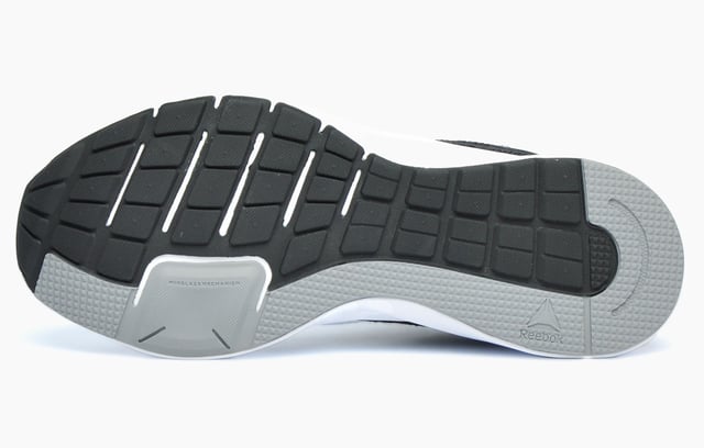 Reebok walking shoes wide width sales