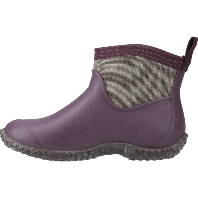 Deze schoenen houden je voeten warm en droog op koele, natte ochtenden. Deze bijgewerkte klassieker heeft een nieuwe rubberen buitenzool met hoge tractie en een nog beter contact met natte oppervlakken. Binnenin bieden de comfortabele, schokabsorberende inlegzolen bescherming aan je voeten.