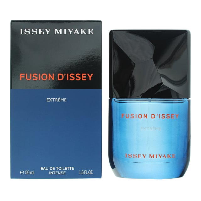 Issey Miyake Fusion D'issey Extreme Eau de Toilette was launched in 2021 as a Aromatic Fougere fragrance for men. The top notes of this scent contain Cardamon and Bergamot that then transforms into the notes of Coconut, Mint, Lavender, Mineral Notes and Solar Notes. The fragranced then finishes with the base notes of Sandalwood and Patchouli.