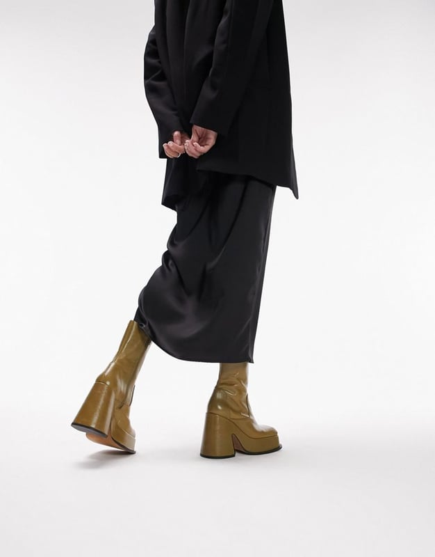 Square toe sales boots topshop