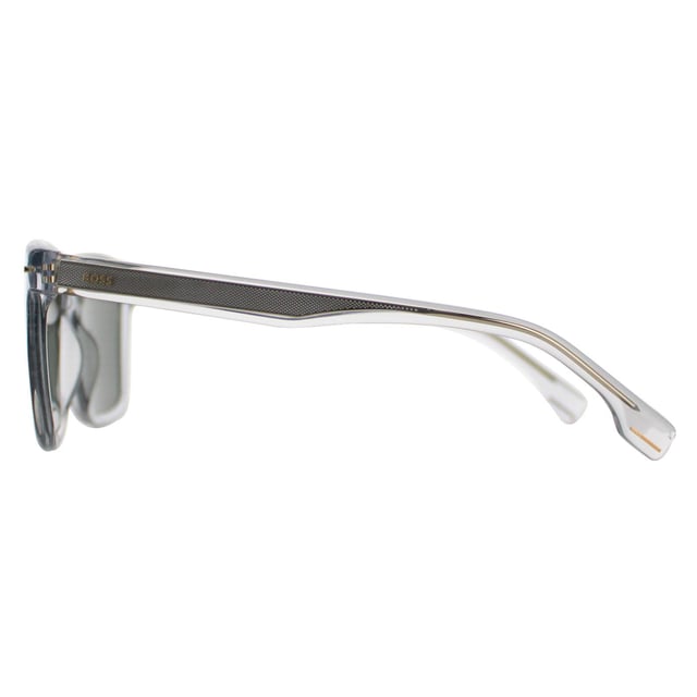 Las gafas de sol Hugo Boss Square para hombre en gris transparente, verde y dorado con espejo BOSS 1317/S son un modelo cuadrado clásico elaborado en acetato ligero. Las patillas finas llevan el logotipo de Hugo Boss para mayor autenticidad.