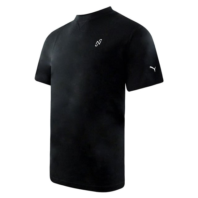 Neymar Jr. es conocido por su estilo llamativo, ya sea dentro o fuera de la cancha. Esta camiseta está inspirada en el estilo y la creatividad de la superestrella brasileña. El diseño se completa con una impresión trasera.