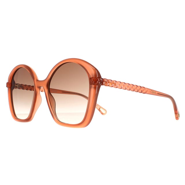 Las gafas de sol Chloe Square Ladies Dark Pink Brown Gradient Ch0003S son un moderno modelo cuadrado fabricado en acetato ligero. El logotipo de Chloe está grabado en las patillas delgadas para el reconocimiento de la marca.
