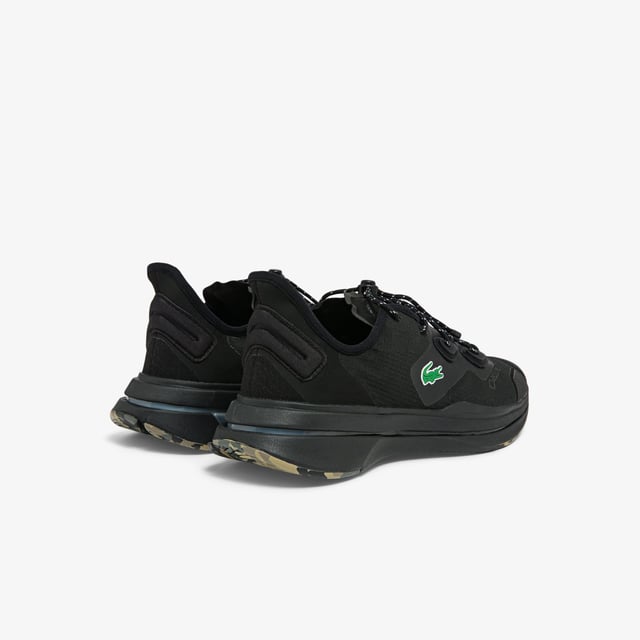 The Run Spin Ultra GTX trainers offers unbeatable performance thanks to its innovative Gore-Tex technology. Lightweight and breathable  this style benefits from durable lace pods for extra protection  while reflective accents mean they’re perfect for after-dark runs. Note the Good-Year rubber grip to the sole: the perfect combination of all-weather grip and cushioned energy - Winterised athleisure runner - New waterproof Gore-Tex upper - Pebax plate in midsole - TPU lace pods - Padded heel clip - Reflective details - Good-Year sole - Sculptural sole - Ref: 742SMA007402H