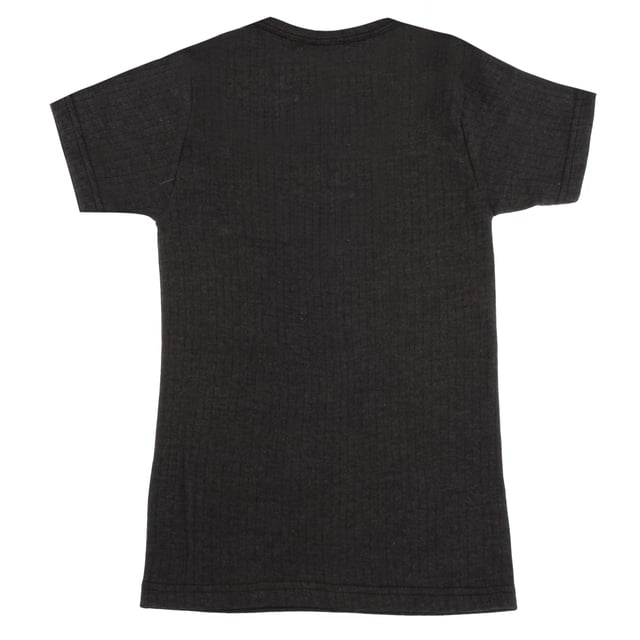 Great quality kids thermal top. Perfect for wearing under clothes in the winter to keep your child nice and warm. Fully brushed for extra comfort and warmth. Fibre: 50% Cotton and 50% Polyester. Machine washable.