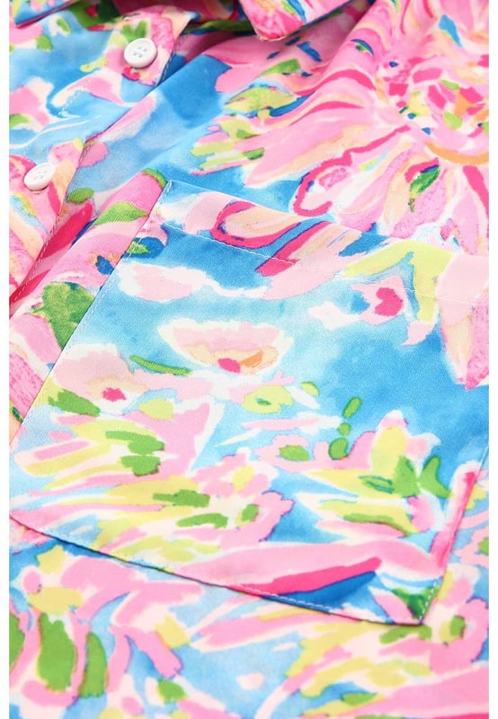 Abstract floral print
  Buttoned design
  Sheath silhouette
  Long sleeves
  Quality materials
  Versatile for any occasion