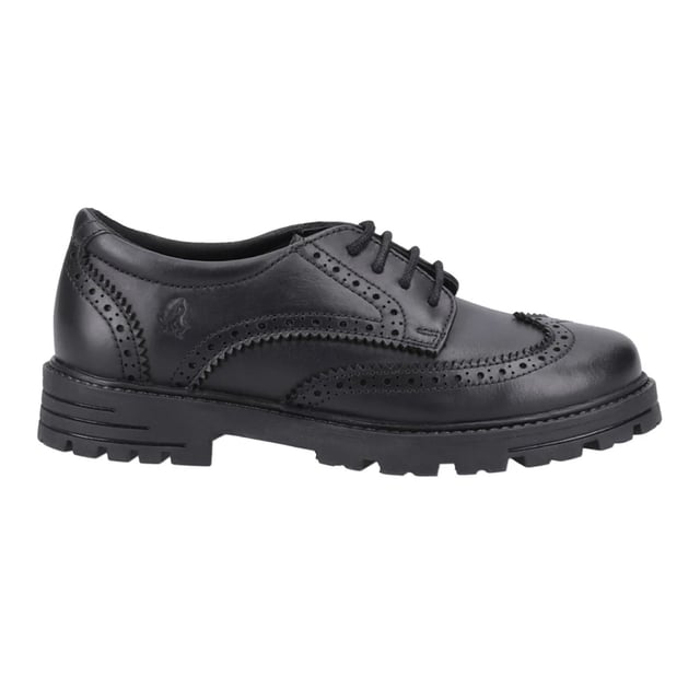 Marke: Hush Puppies. Obermaterial: Leder. Zum Schnüren. Laufsohle: langlebig, Mit Silikon-Noppen, Strapazierfähig. Ösen: 4. Lochmuster-Detail, Gepolsterter Schaftrand. Absatz: Quadratisch. 2,5 cm. Niedrig geschnitten. Design: Logo. Zehenstil: Rund. Futterstoff: Atmungsaktiv, Micro Fresh-Futter, Deckbrandsohle, Stoff.