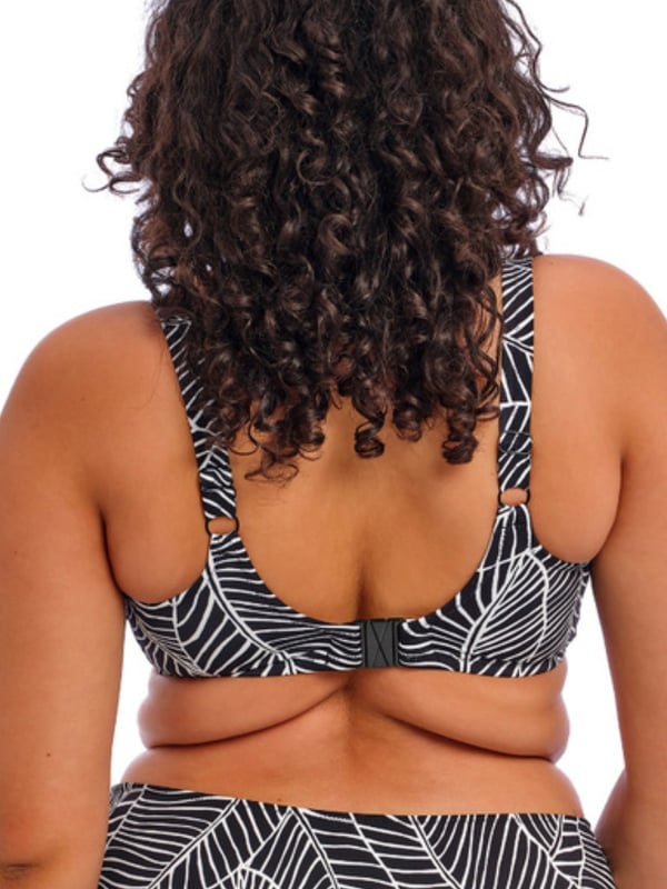 Kata Beach Underwired Plunge Bikini Top. Neckline has concealed elastic for ease of fit and material is cut from a lightweight printed fabric with Xtra Life Lycra. This product is recommended as hand wash only.