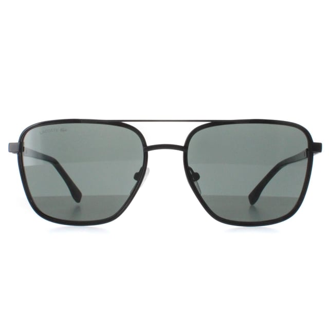 Las gafas de sol Lacoste L245S 002 negro mate gris son una fusiÃ³n de diseÃ±o icÃ³nico y calidad inigualable. Con una silueta elegante y un sutil guiÃ±o al encanto retro, las L245S combinan a la perfecciÃ³n una estÃ©tica vanguardista con la mÃ¡xima funcionalidad. La montura ligera garantiza la comodidad durante todo el dÃ­a, mientras que las lentes proporcionan una visiÃ³n nÃ­tida y una protecciÃ³n UV Ã³ptima.