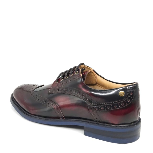 Feltham, a classic brogue derby shoe designed to transition you between smart-casual and casual wear with ease. Featuring traditional brogue punctured detailing, alongside a contrasting coloured sole for a modern twist.
