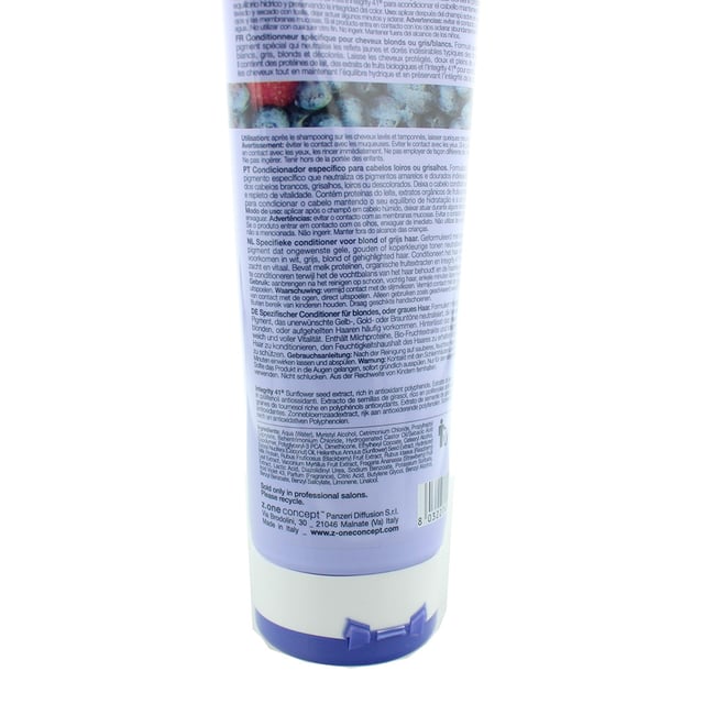 The Milk_Shake Silver Shine Conditioner has been formulated especially for grey, blonde and lightened hair, with the aim being to minimise the unwanted yellow, gold and brassy tones. Containing milk proteins, fruit extracts, sunflower seed extract and violet pigments, this is full of natural active ingredients and goes to work quickly  on maintaining the hairs natural moisture and balance.