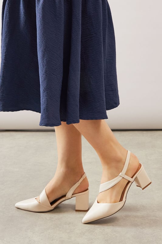 Wallis Womens Court Heel Gold Mid Block Pointed Toe Day to Night Strap