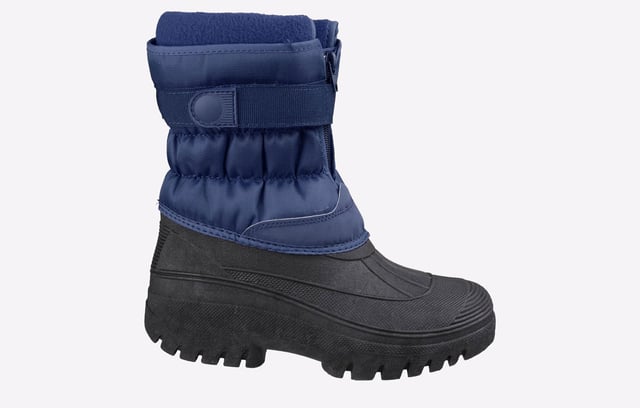 Hybride snowboot met fleecevoering, waterdichte rubberen overschoen, ritssluiting aan de voorkant en klittenbandsluiting.