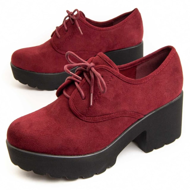 Women's casual shoe. Comfortable fit. Made from vegan materials. Manufactured by other brands for our brand. Approximate measurements: 7 cm heel and 3 cm platform.