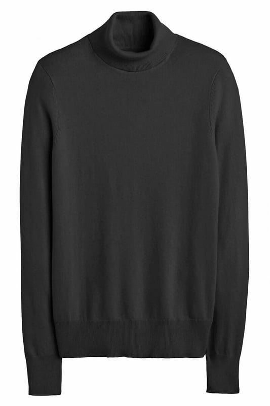Layer up on chilly days in this cosy knitted jumper. It's made in a regular fit for all-day comfort and features a snug roll neck. Ribbed trims on the long sleeves and at the hem provide a neat finishing touch
Fit: Semi Fitted, Sizing: As expected