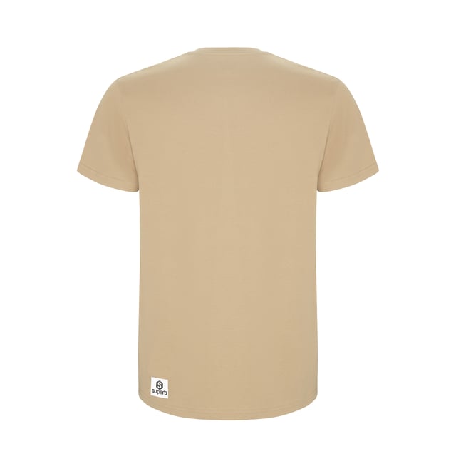 Short sleeve t-shirt Superb.
 Round neckline with ribbed finish.
 Brand print on the front.
 Seams seen in tone.
 Composition: 100% Organic Cotton
 Care:
- Wash at max. 40ºC.
 - Do not use bleach.
 - Iron at low temperature.
 - Do not dry clean.
 - Do not use dryer.
