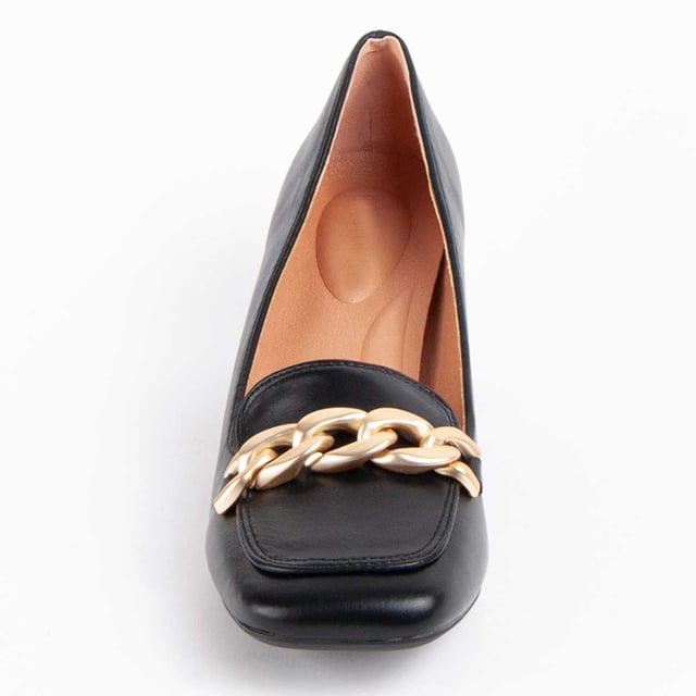 Hakschoen voor dames. Comfortabele pasvorm. Gemaakt door andere merken voor ons merk. Geschatte afmetingen: 8 cm hak.