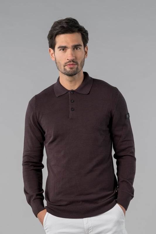 Herren-Pullover der Marke Presly & Sun. Der Pullover von Presly & Sun ist aus Bio-Baumwolle hergestellt und hat eine normale Passform. Die weiche Baumwolle sorgt für hohen Tragekomfort.  Marke: Presly & SunModellname: Brad Long Sleeve Knitted PoloKategorie: Herren PulloverMaterialien: BaumwolleFarbe: dunkelgrau
