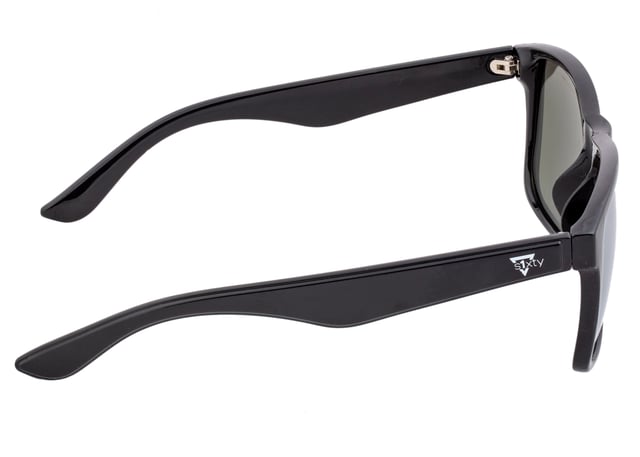 Montura de acetato ligero; Lentes polarizadas TAC multicapa antirrayas y antivaho; Elimina el 100% de la luz UVA/UVB; Patillas de acetato de alta calidad; Bisagras estándar de acero inoxidable; 100% aprobado por la FDA; Resistente a impactos;