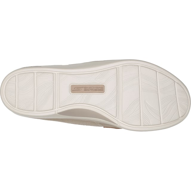 Arch Fit Uplift Cruise'n By Shoe Nautical style and all-day comfort combine in Skechers Arch Fit Uplift - Cruise'n By. This boater style slip-on features a canvas upper with a removable Arch Fit insole and lightweight ULTRA GO cushioning.