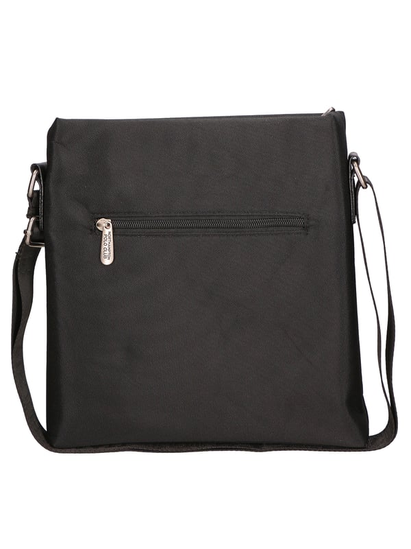 Northampton polo club Bolso de hombro de mensajería para hombres con tela suave más detalles de cuero vegano. Compartimento único.
