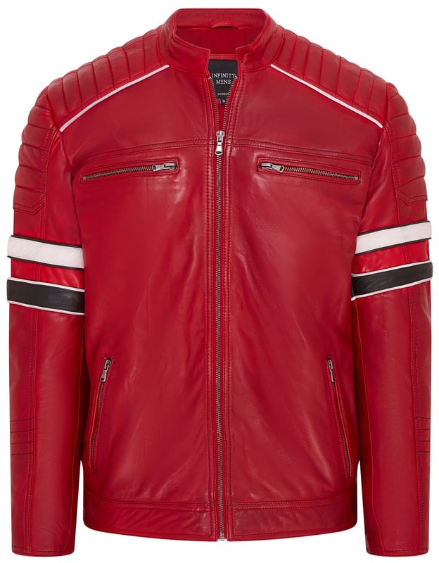 Esta chaqueta, que rinde homenaje a las leyendas de las carreras de la era de Le Mans de los años 50, presenta dos bandas de carreras en cada una de las mangas que son la característica definitoria de esta prenda. La chaqueta está confeccionada con piel de napa premium ultra suave con acolchado alrededor de los hombros que está separado de la parte superior del pecho por un borde ribeteado en blanco, lo que le da a esta pieza una estética claramente deportiva. El interior de la chaqueta está forrado con una tela de popelina a juego con compartimentos integrados para ayudar a los cuatro bolsillos delanteros con cremallera a proporcionar un almacenamiento seguro. Esta chaqueta aparece en una combinación de colores clásica en negro y un rojo intenso, que es una gran opción para un estilo más llamativo. • Piel de napa ultra suave 100 % premium. • Dos bolsillos en ángulo en la cintura y dos bolsillos en el pecho con cremallera • Bandas de carreras en cada manga • Acolchado en los hombros y en los puños • Cierre con cremallera YKK • Cuello alto corto