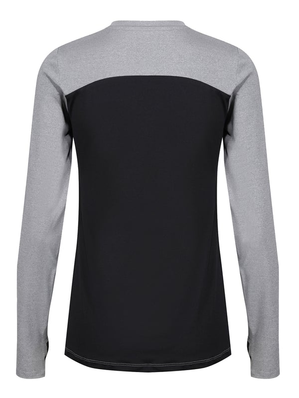 Train in style with this long sleeve crew neck top from the LUKE womenswear performance range. Cut from a high performance, recycled fabrication, it is designed with comfort, sustainability and flexibility in mind. The fabric has moisture absorbing properties and elastic fibres for ultimate support when on the move. This piece is complete with the brands iconic rubberised lion head badge.