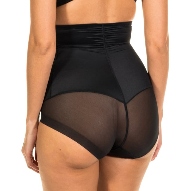 Secrets Silhouette Girdle Janira
 Without rubber closure for fastening.
 Thong effect that reduces up to one size.
 Perfect silhouette effect.
 Semi-transparent back bottom.
 Comfortable and breathable fabric, does not leave a mark.
 Elastic fabric.
 Inner lining at the bottom.
 Seams seen in tone.
 Composition: 75% Polyamide, 25% Elastane
 Care:
-Wash at a maximum temperature of 30º.
 -Do not use bleach.
 -Do not use an iron.
 -Do not use dryer.
 -Do not dry clean.