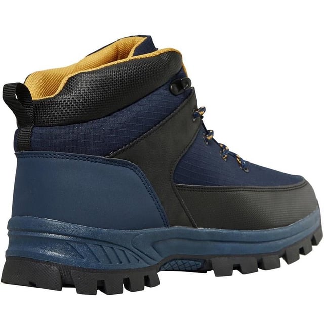 Product Detail:
Henleys mid profile lace up boots.
Branding to the tongue and side.
Synthetic and textile upper.
Textile lining.
Lace fastening.
Padded ankle and tongue.
Heel pull.
Grippy rubber sole.