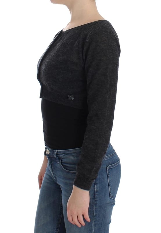 Brand: Ermanno Scervino
  Style: Cropped Sweater
  Material: 25% Alpaca 45% Wool 30% Polyamidica
  Color: Dark Gray
  Closure: Button
  Details: Logo
  Origin: Made in Italy