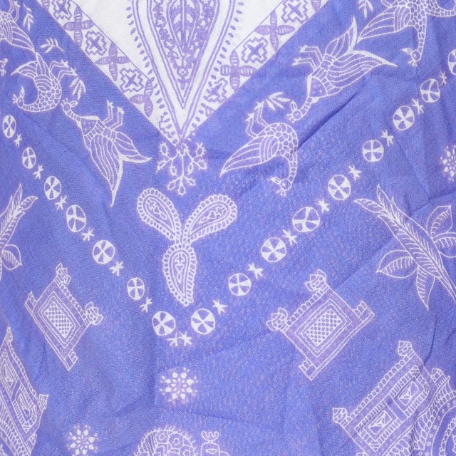 Bandana Buff.
 Ideal for protecting the neck and face.
 Lightweight and versatile design.
 Ideal in moderate weather.
 Soft, light and comfortable fabric.
 Ideal complement to protect the neck and face.
 Lightweight and versatile design.
 The lightest version, ideal for mild weather.
 Measures: 30x37cm
 Composition: 100% cotton
 Care:
Handwash