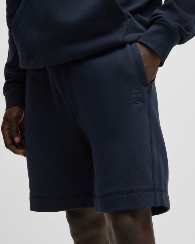 Signature shorts by BOSS Menswear, crafted in soft French terry with a branded badge under the pocket.
100% Cotton
50511726