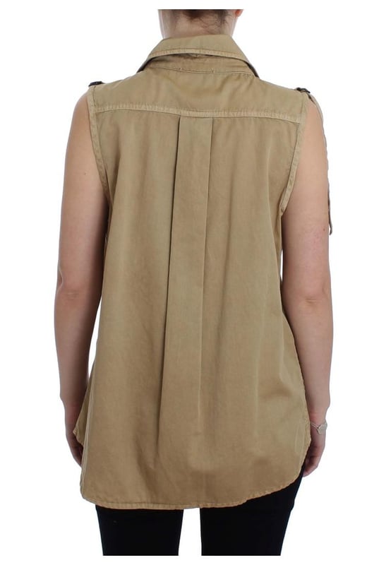 Gloednieuw met labels
100% Katoen
Beige kleur
Mouwloze blouse
Knopen aan de voorkant
Logo details
Materiaal: 100% Katoen