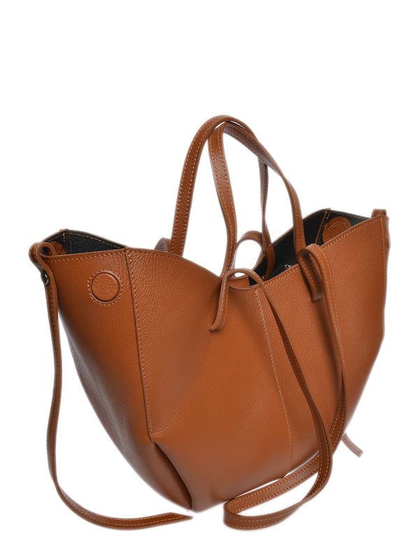 Handtasche 
100% Rindsleder
Magnetverschluss oben 
Innenfach mit Reißverschluss
Maße: 22x33x10 cm
Griff: 2 Griffe 33cm/ 80 cm