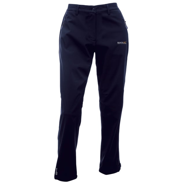 Die Geo Softshell XPT II Hose für Damen verfügt über eine atmungsaktive, windabweisende Membran mit DWR-Ausrüstung (Durable Water Repellent) für maximalen Komfort an anspruchsvollen Tagen. Sie hält Schauer und Stürme ab und hält Sie warm, während sie eine hervorragende Bewegungsfreiheit bietet. Sie ist mit praktischen Taschen und einem teilelastischen Taillenbund ausgestattet, der für Bewegungsfreiheit sorgt, und erweist sich Jahr für Jahr als eine der meistverkauften Performance-Hosen. Beinlänge - 29 Zoll. Regatta Damen-Größen (Taille ca.): 6 (23in/58cm), 8 (25in/63cm), 10 (27in/68cm), 12 (29in/74cm), 14 (31in/79cm), 16 (33in/84cm), 18 (36in/91cm), 20 (38in/96cm), 22 (41in/104cm), 24 (43in/109cm), 26 (45in/114cm), 28 (47in/119cm), 30 (49in/124cm), 32 (51in/129cm), 34 (53in/135cm), 36 (55in/140cm). 4% Elastan, 96% Polyester.